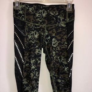 Lululemon Crop Legging - size 2